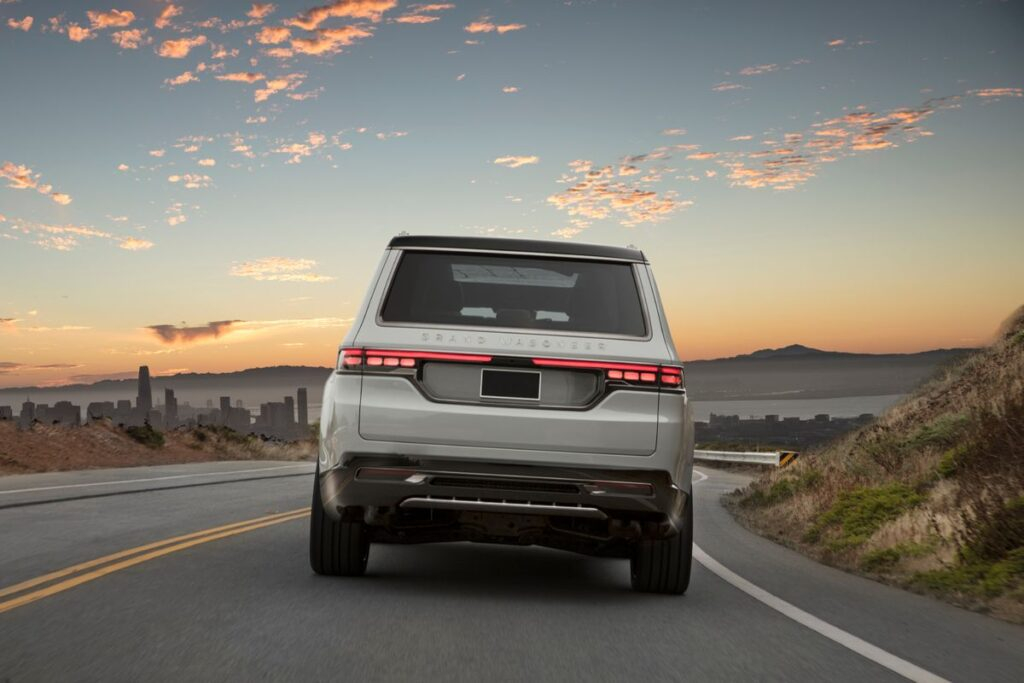 Jeep Wagoneer