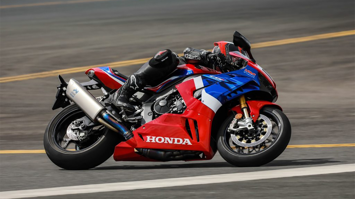 Honda CBR 1000RR-R SP traz tecnologia das pistas para as ruas