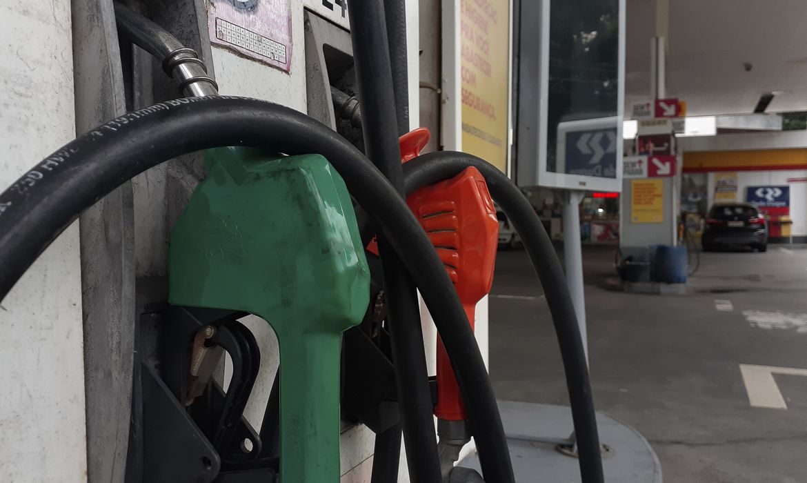 Na Região Norte, preços da gasolina e do etanol aumentam mais de 0,60% e diesel segue estável aponta Edenred Ticket Log